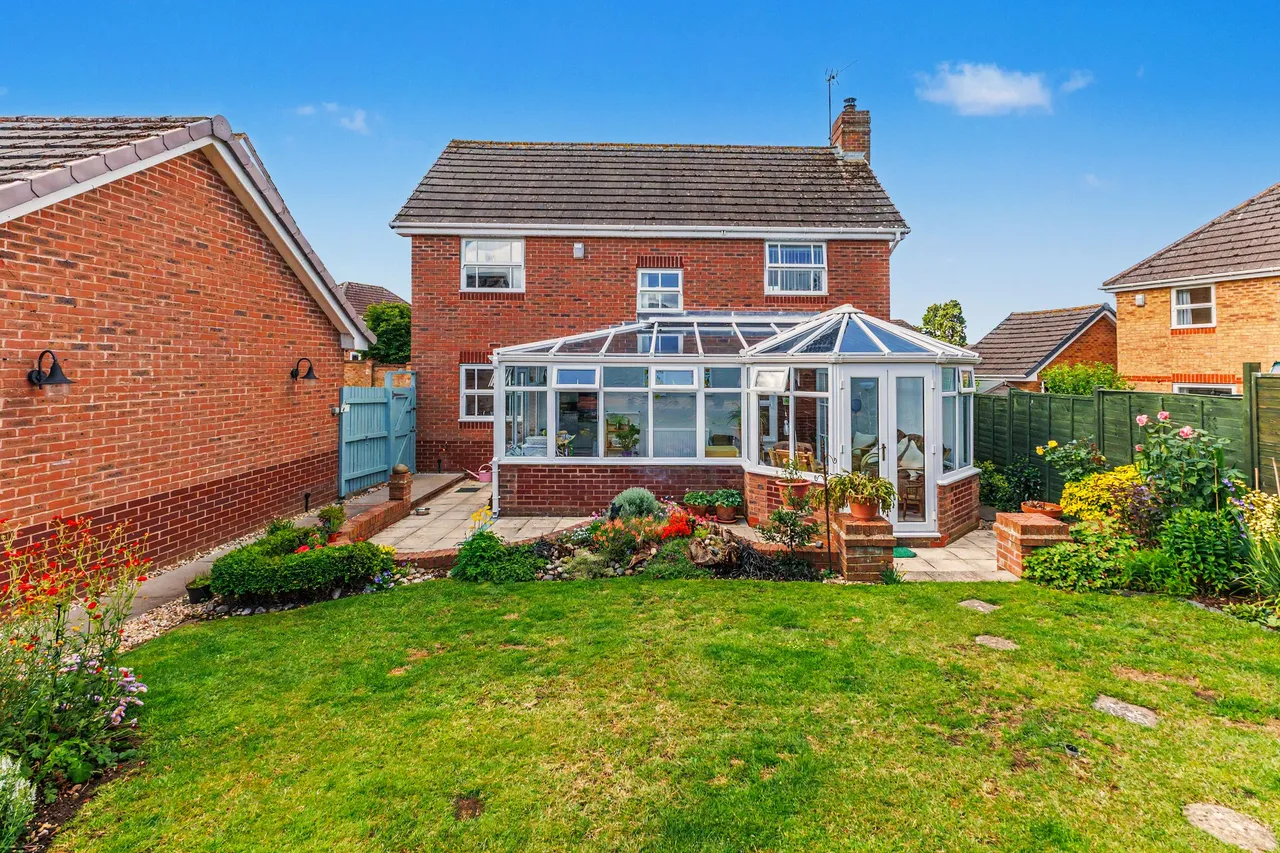 Tamar Place, Evesham, WR11, photo 20