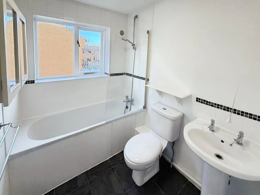 Skeggles Close, Huntingdon, PE29, photo 9