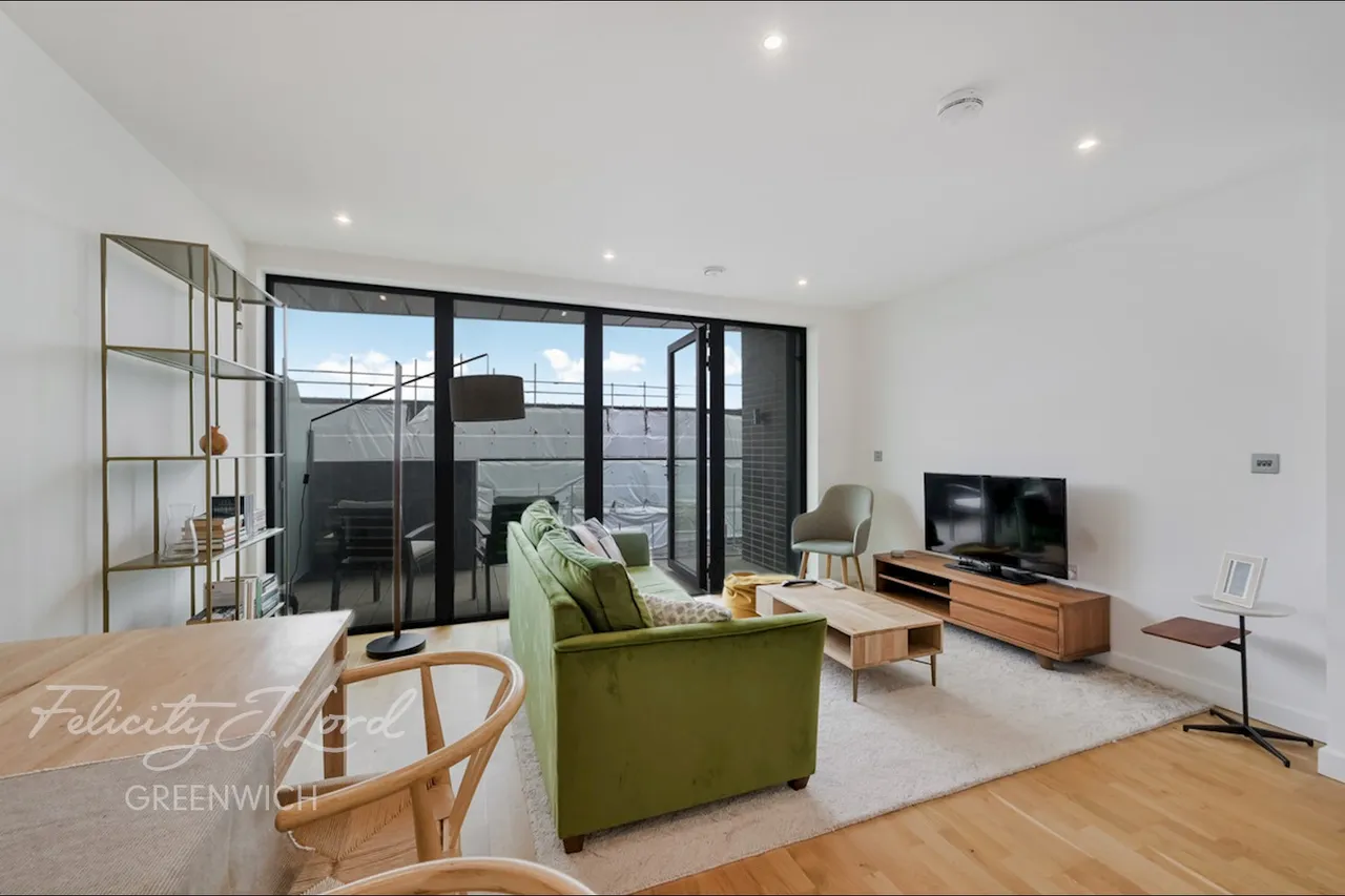Hawthorne Crescent, Greenwich, SE10, photo 12