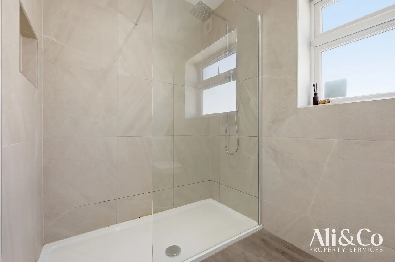 Carlton Road, Grays, Essex, RM16 2YB, photo 15