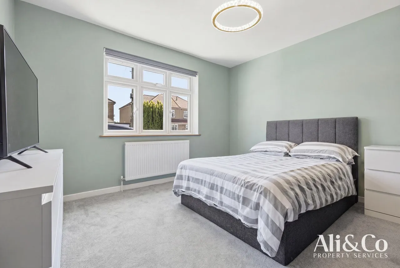 Carlton Road, Grays, Essex, RM16 2YB, photo 12