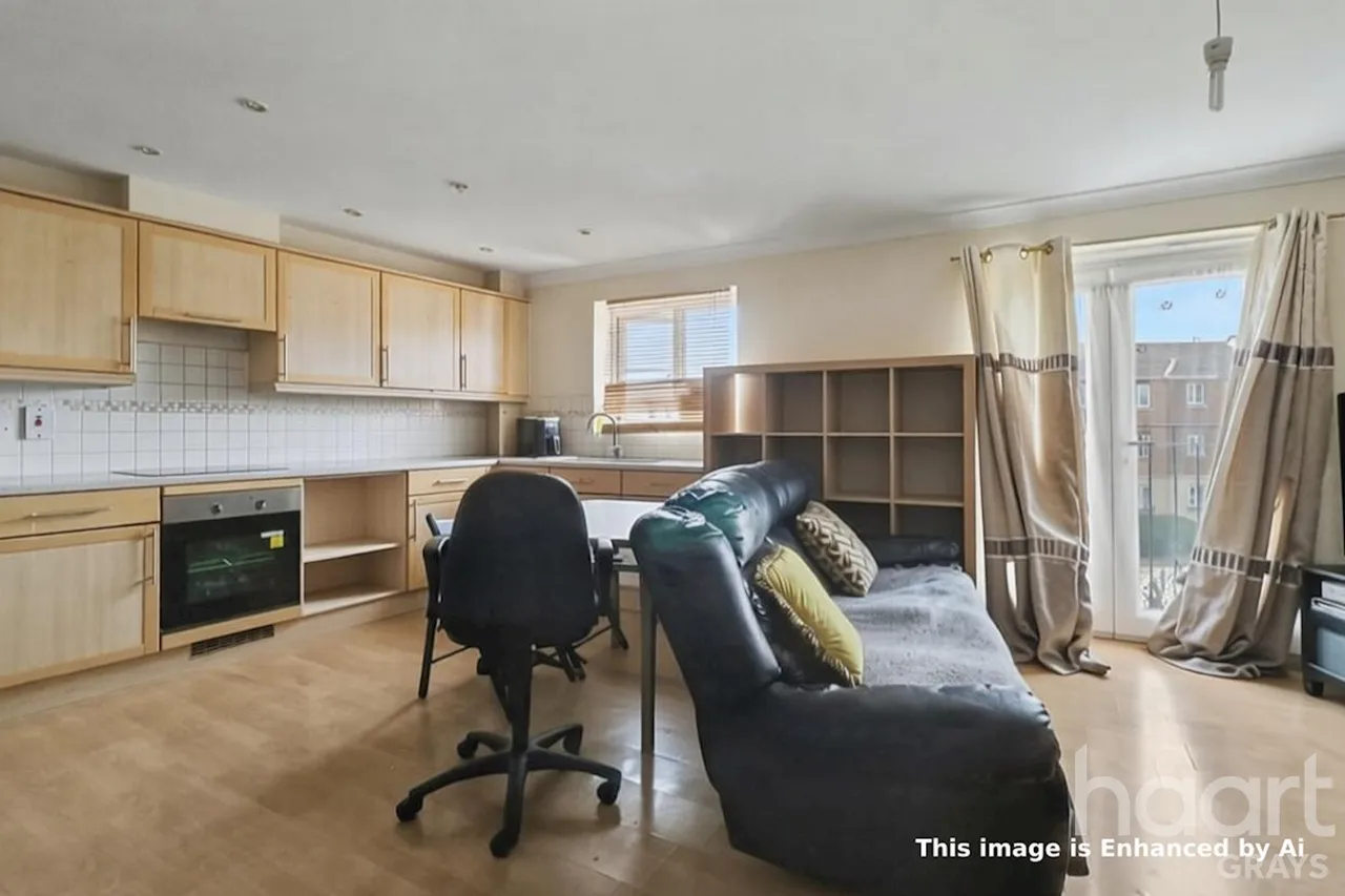 Ulverston, Purfleet, RM19, photo 4