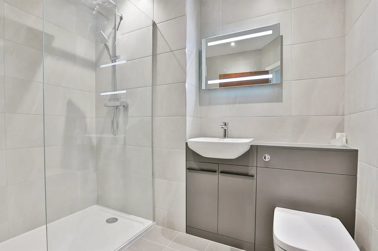 Glenair Road, Poole, photo 7