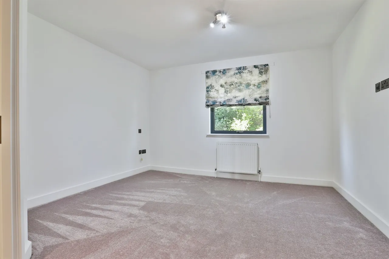 Glenair Road, Poole, photo 8