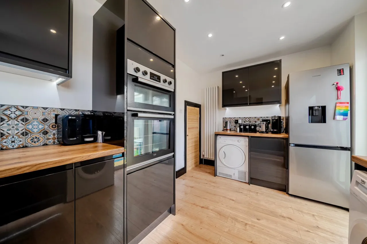 Sherwood Park Avenue, DA15, photo 12