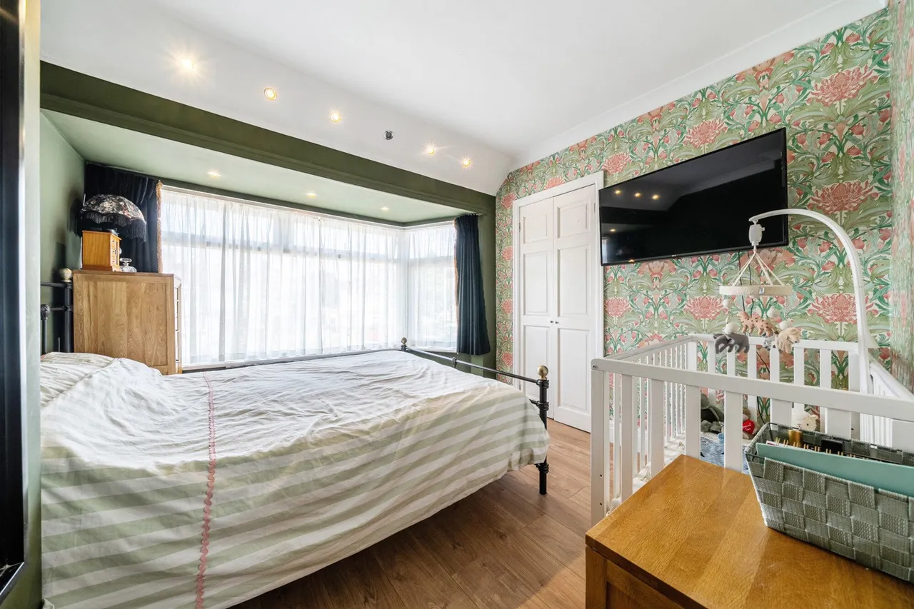 Sherwood Park Avenue, DA15, photo 16