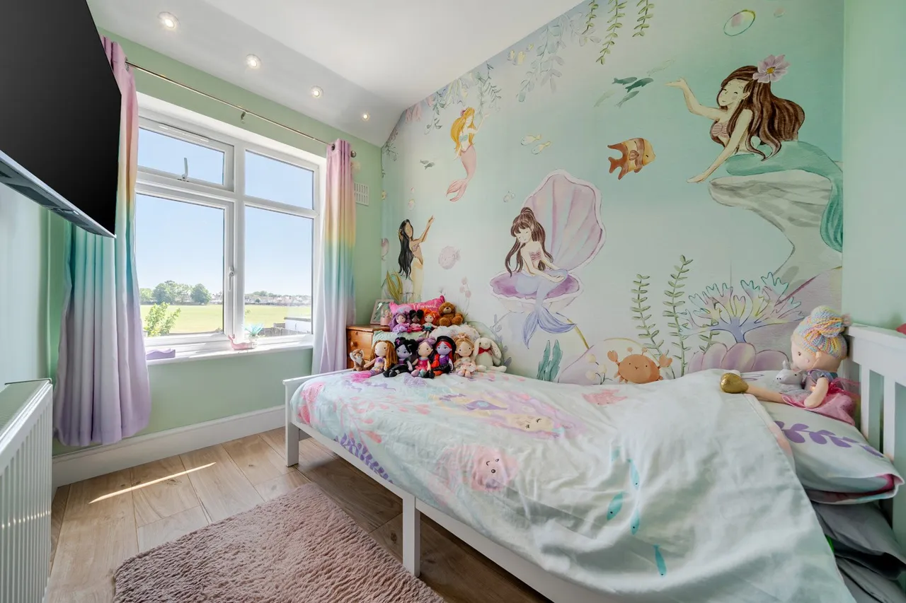 Sherwood Park Avenue, DA15, photo 7