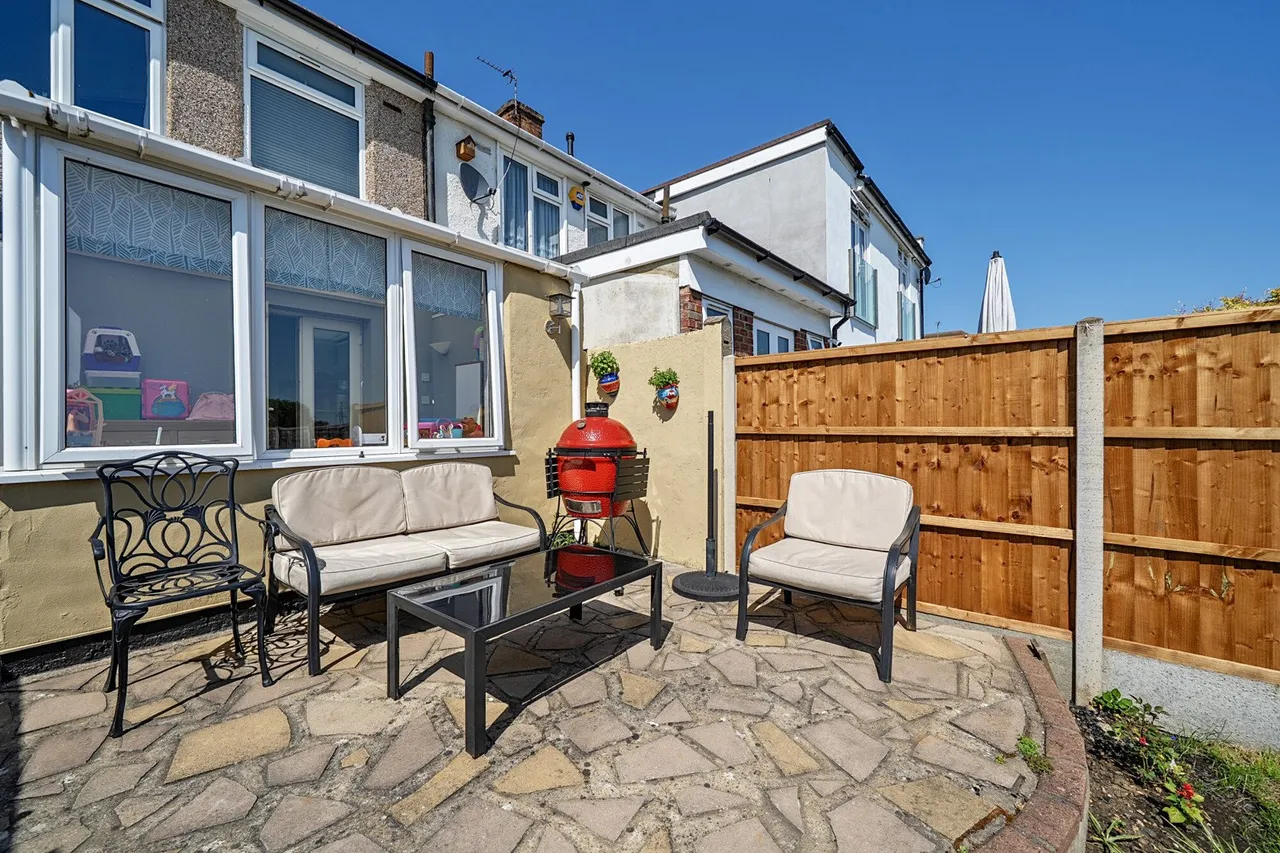 Sherwood Park Avenue, DA15, photo 14