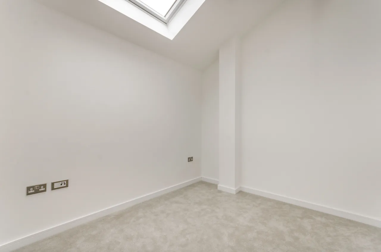 8, Vicarage Crescent, London, photo 11