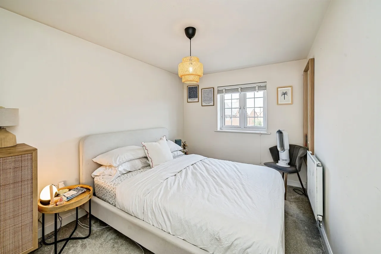 Aragon Way, Broughton, HP22, photo 9