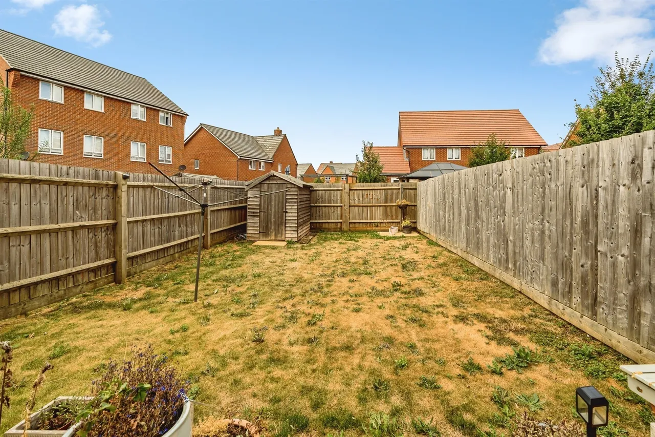 Aragon Way, Broughton, HP22, photo 12