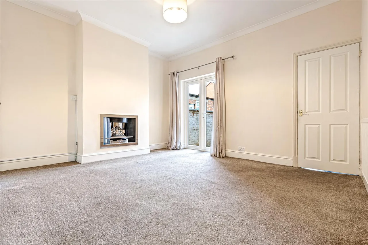 Knighton Lane, Leicester, LE2, photo 9