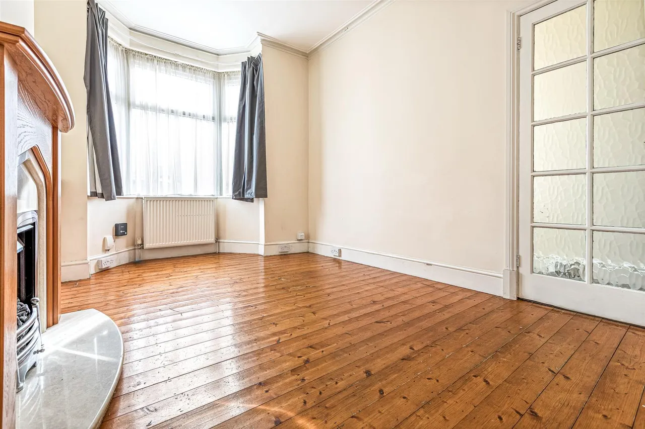 Knighton Lane, Leicester, LE2, photo 6