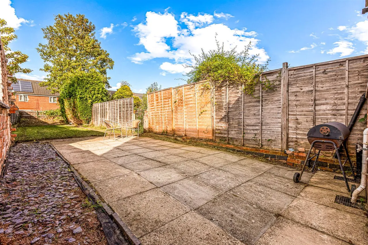Knighton Lane, Leicester, LE2, photo 18