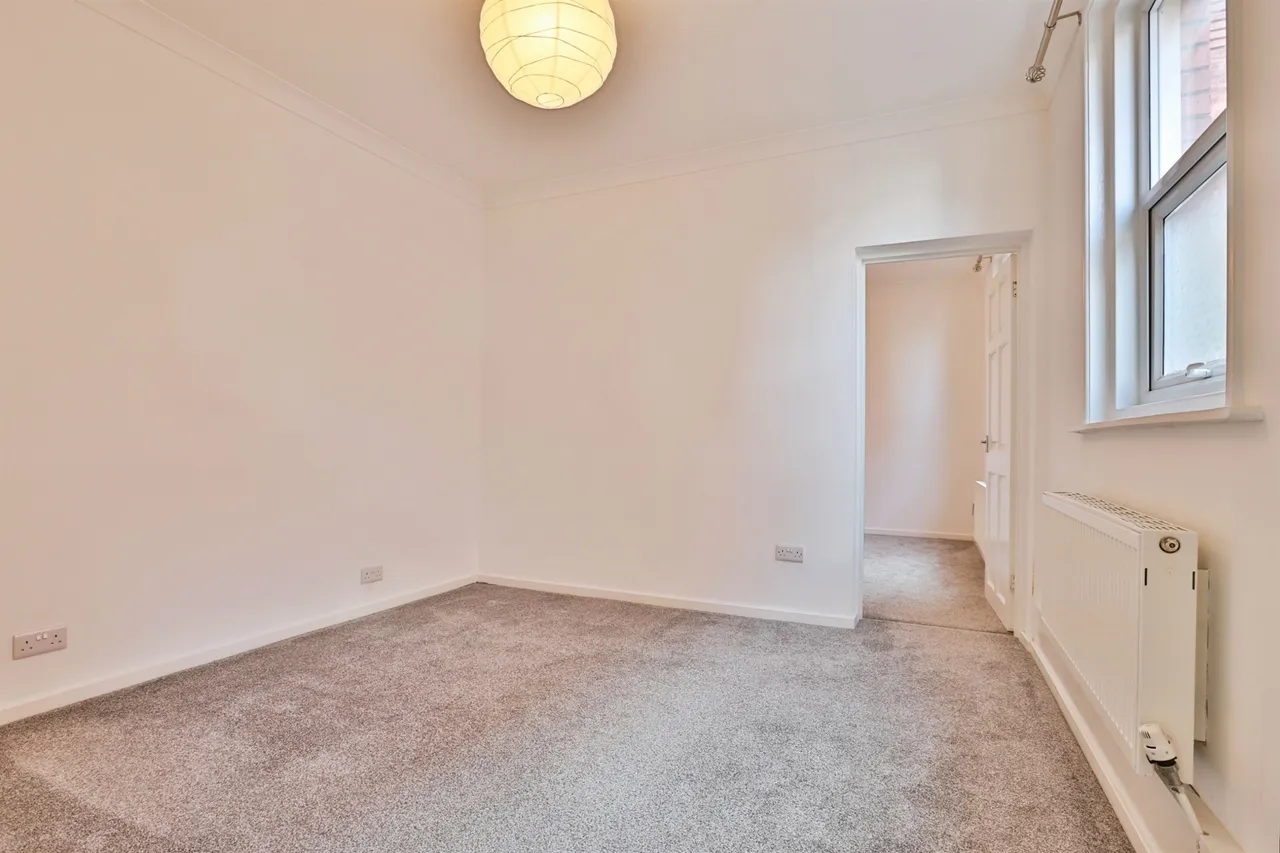 St. Marys Road, Bournemouth, BH1, photo 2