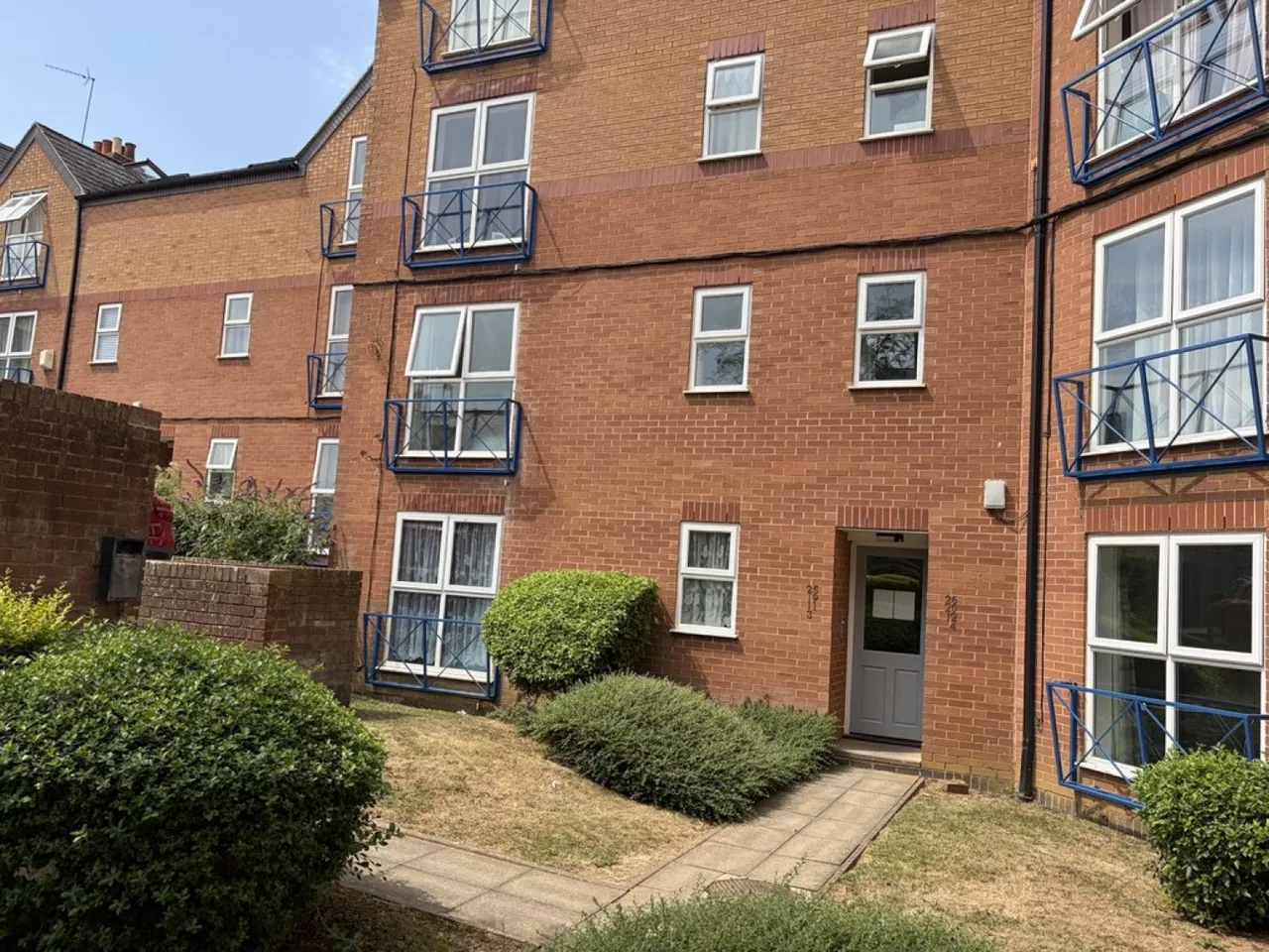 2 bed flat for sale, Ashby Court, Banbury, OX16