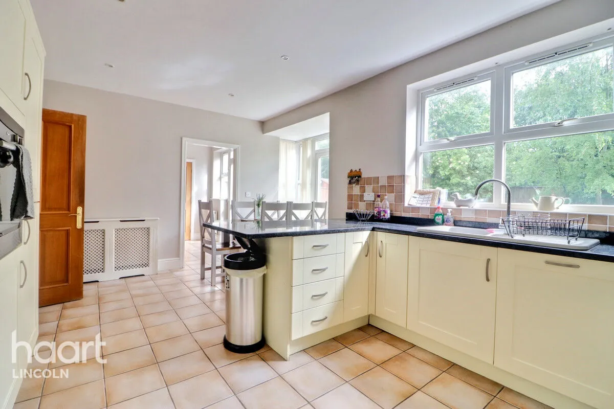 Elizabeth Gardens, Market Rasen, LN8, photo 6