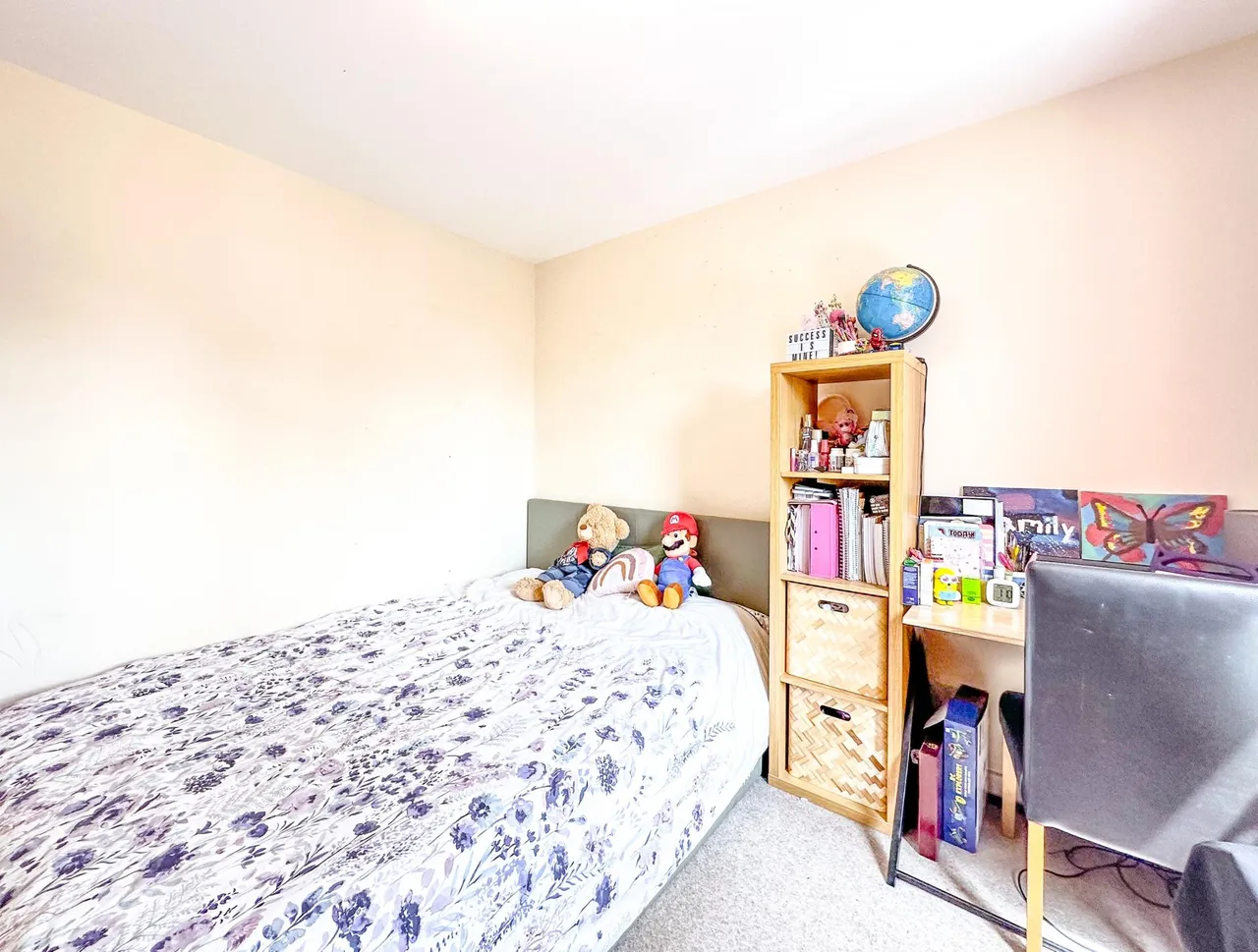 Pumphouse Crescent, Watford, WD17, photo 10