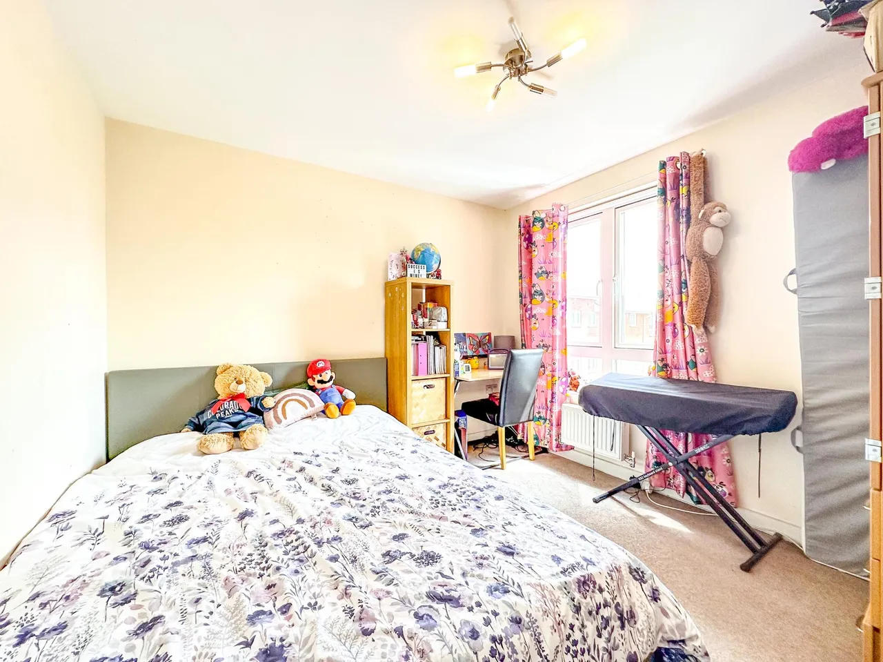 Pumphouse Crescent, Watford, WD17, photo 11