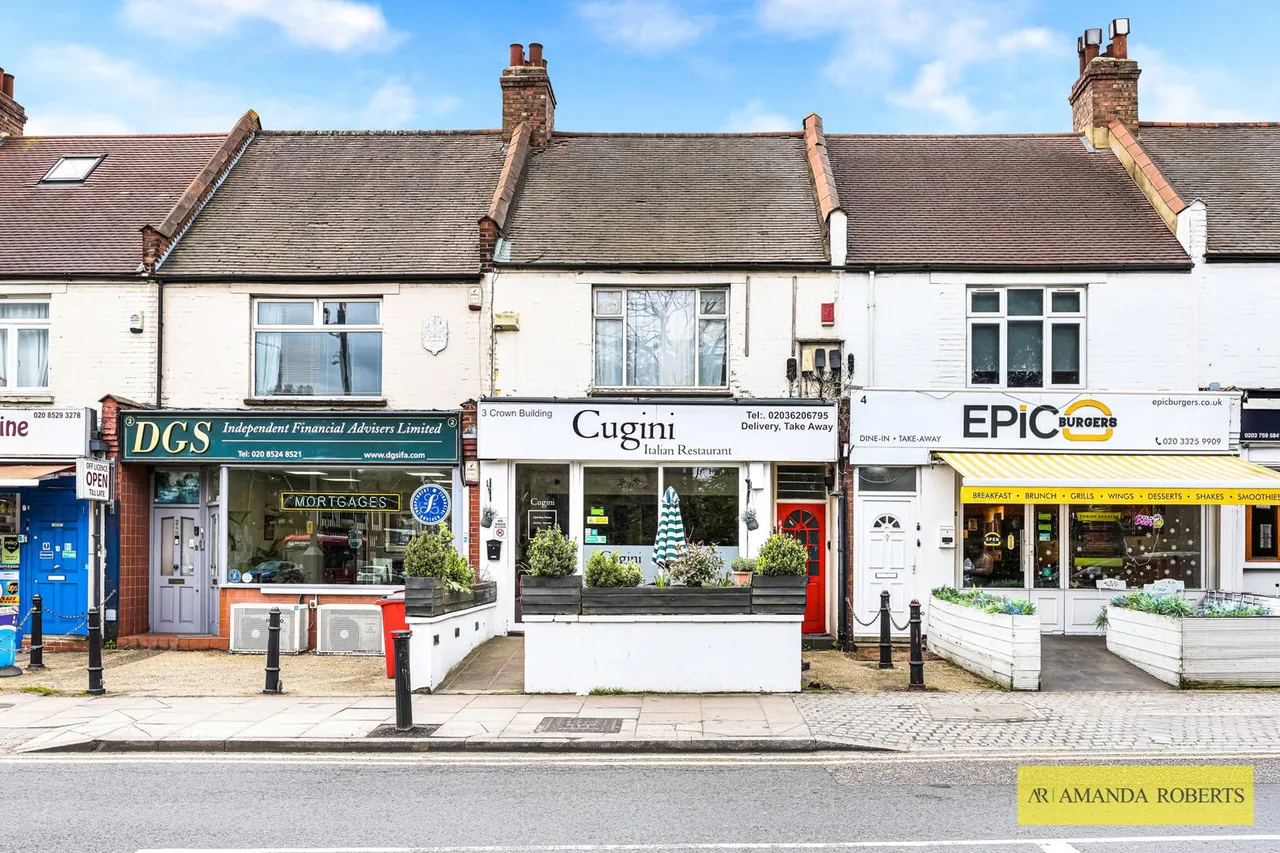 The Green, Chingford, photo 3