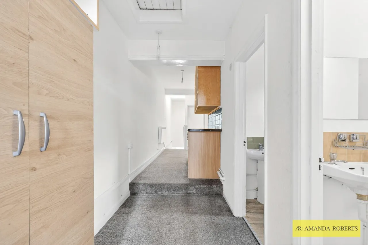 The Green, Chingford, photo 4