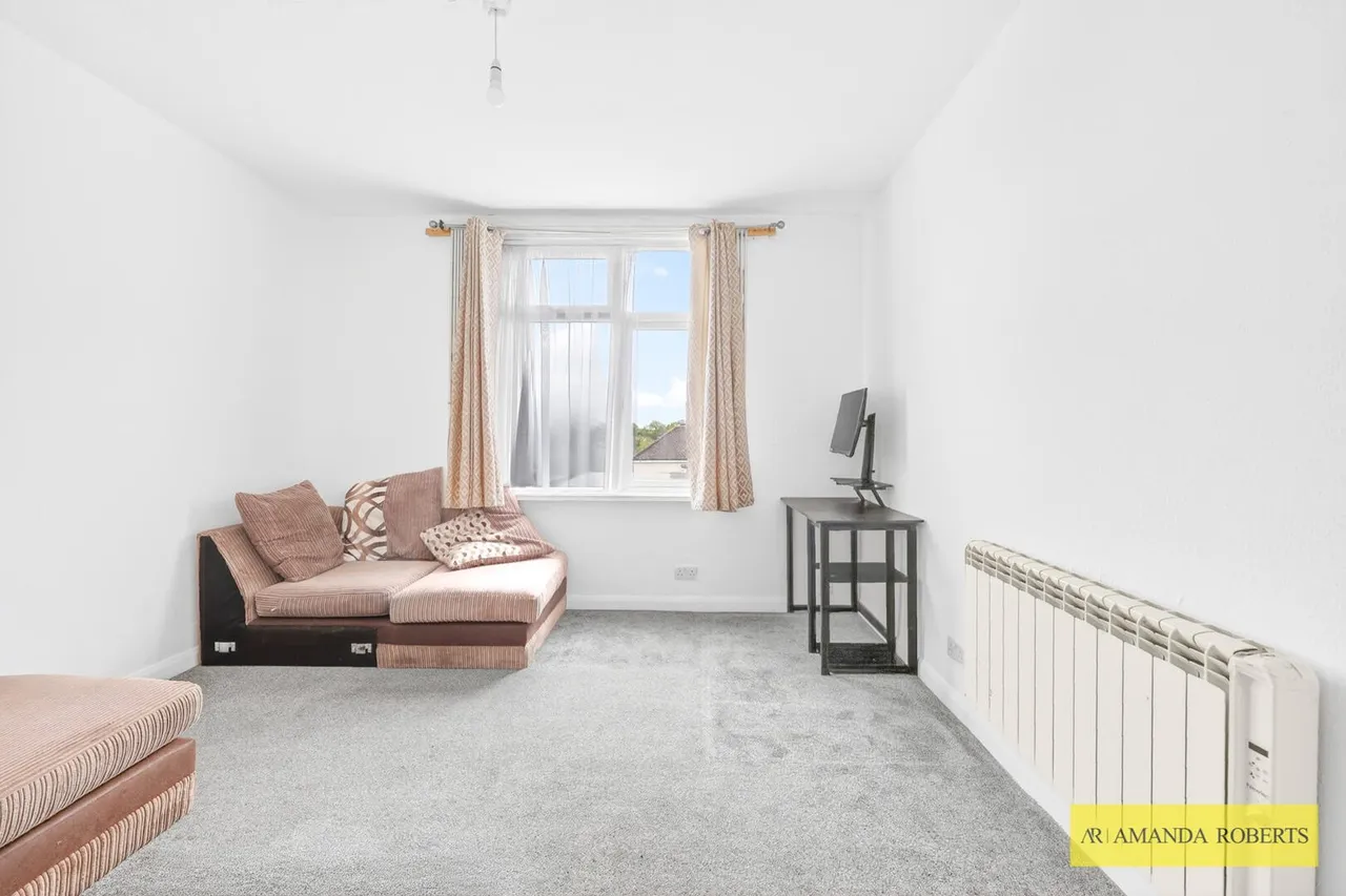 The Green, Chingford, photo 6