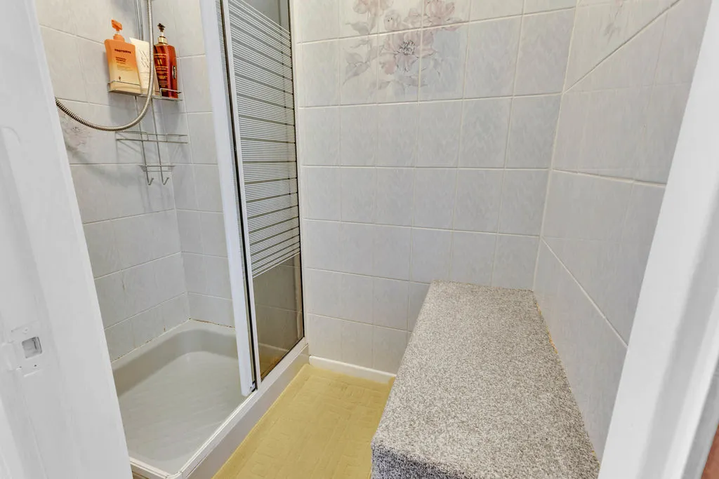Sydenham Terrace, Rochdale OL12 6DD, photo 21