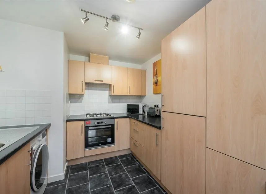 Wood Lane, Isleworth, TW7, photo 3