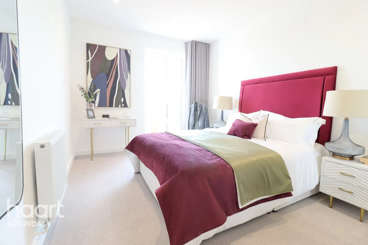 Burnt Oak Broadway, London, HA8, photo 12