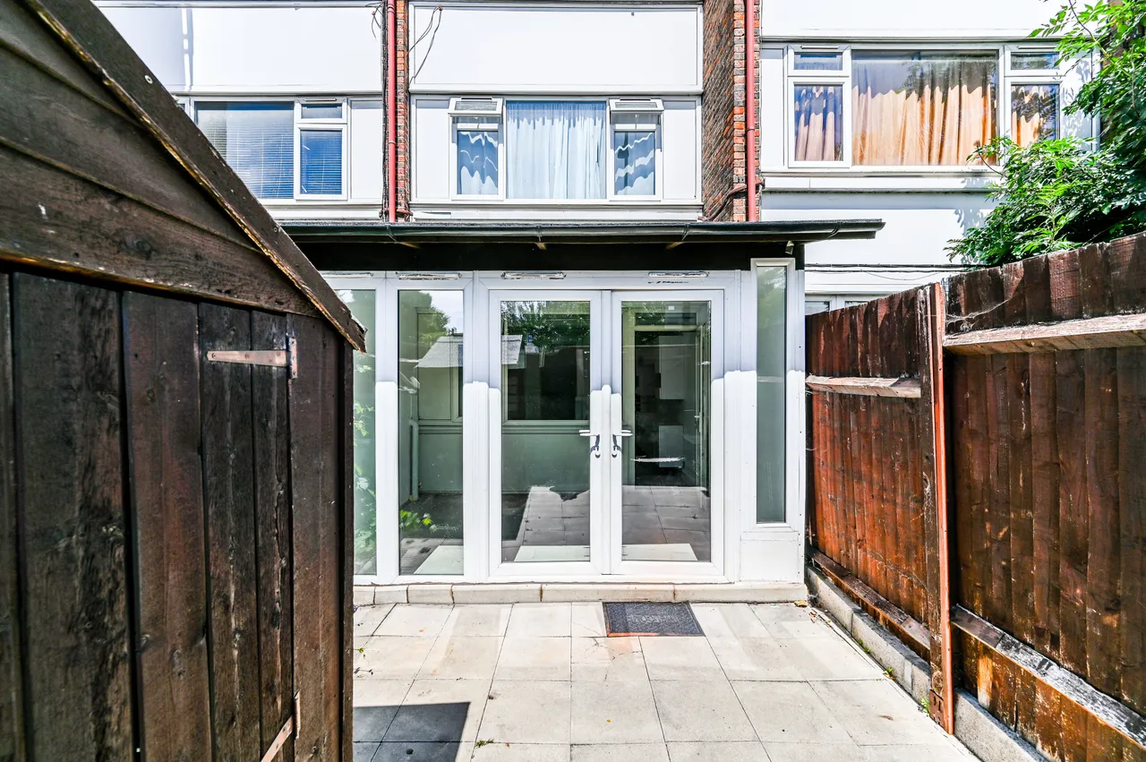London, NW10, photo 11