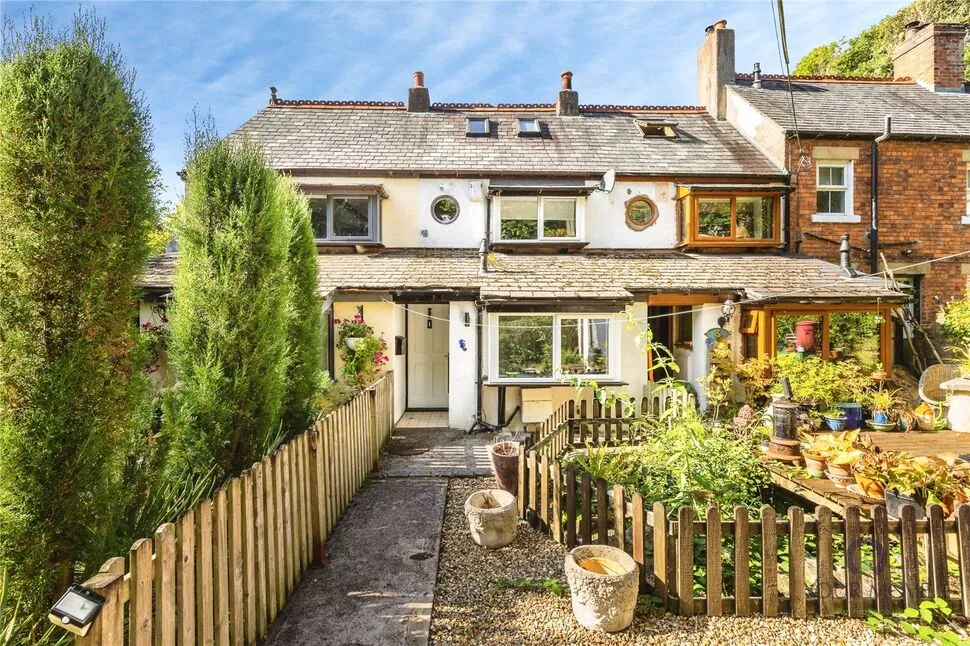 2 bed house for sale, Jeffreys Terrace, Pontcysyllte, LL20