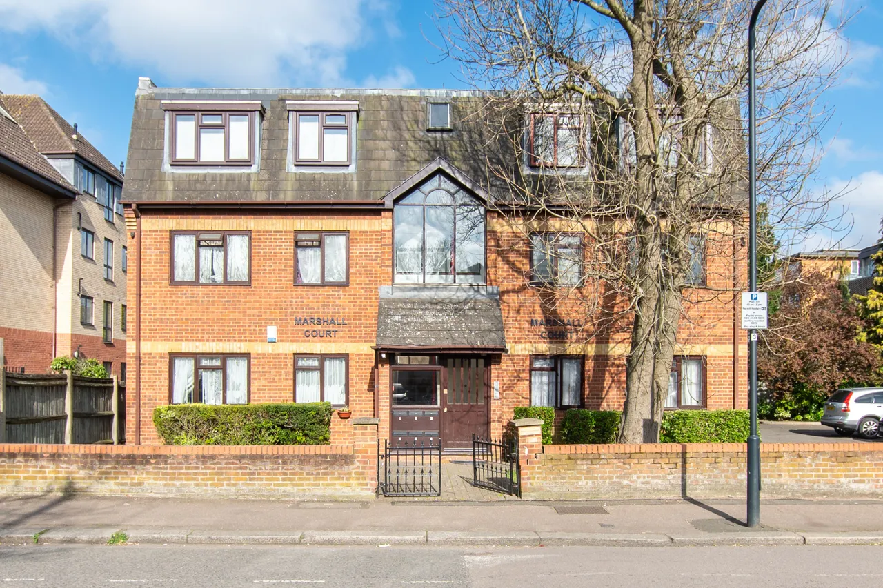 2 bed flat for sale — 6 Marshall Court, Coverdale Road, London