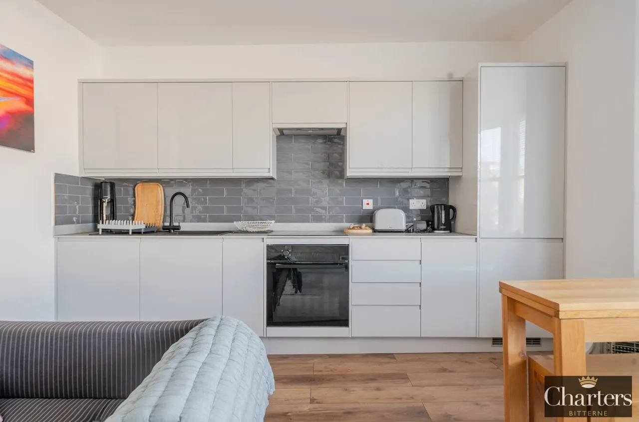 flat to rent, Bedford Square, Brighton, BN1