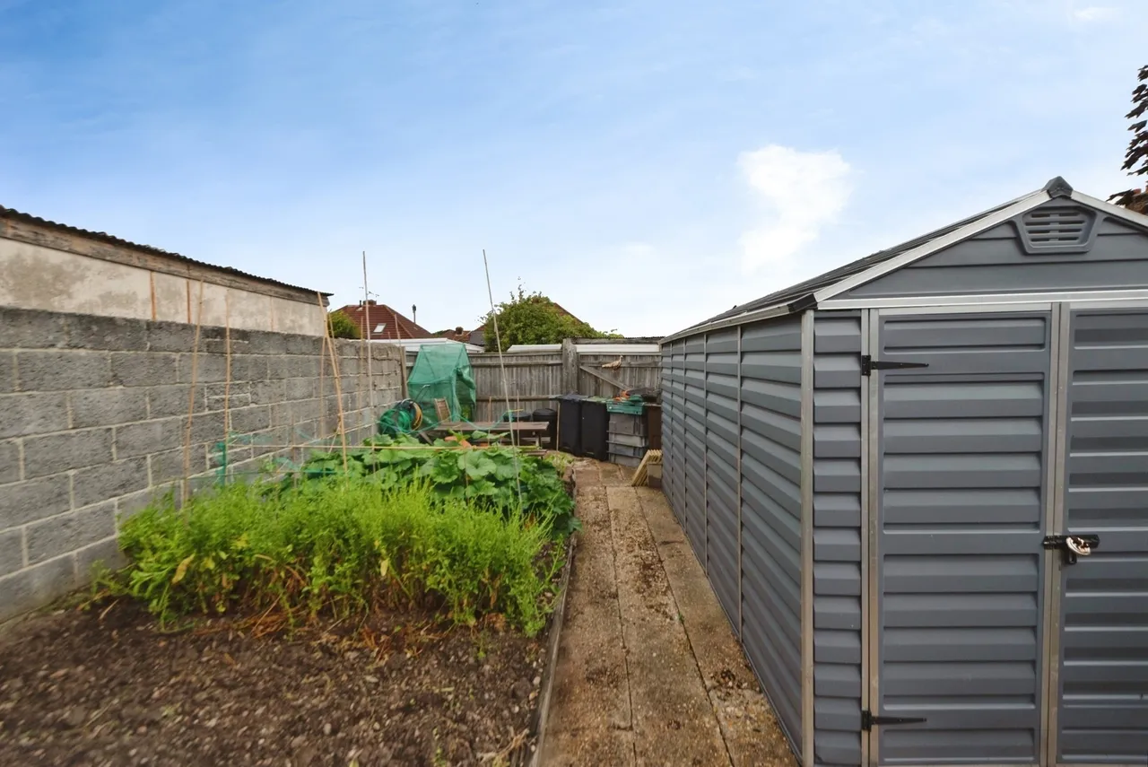 Tewkesbury Avenue, Gosport, PO12, photo 8