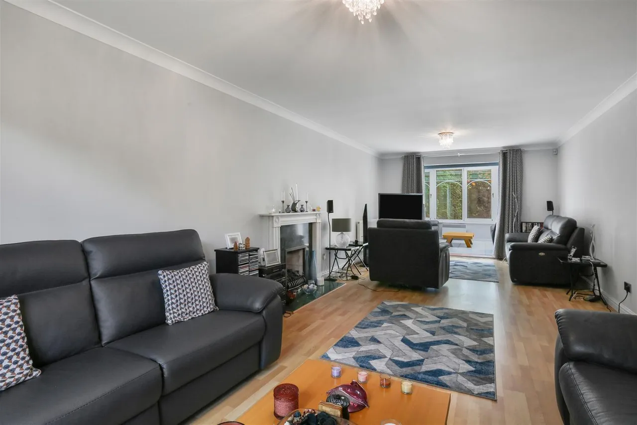 Seymour Avenue, East Ewell, KT17 2RR, photo 6