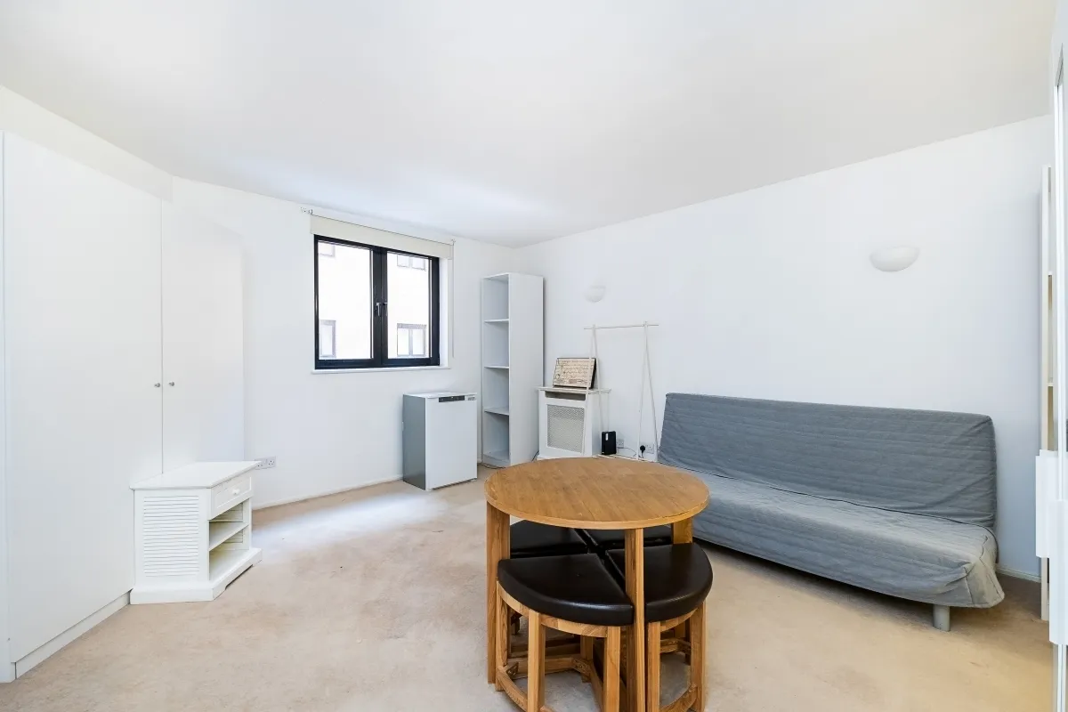 flat to rent — Cromwell Road London SW7