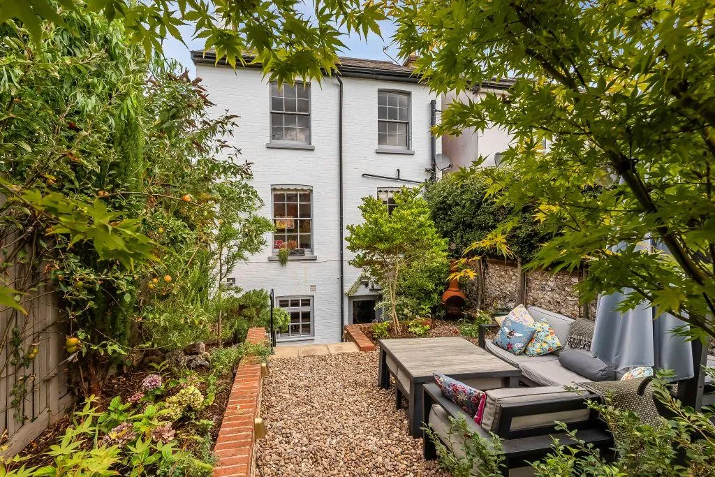 Vincent Road, Dorking, RH4, photo 4