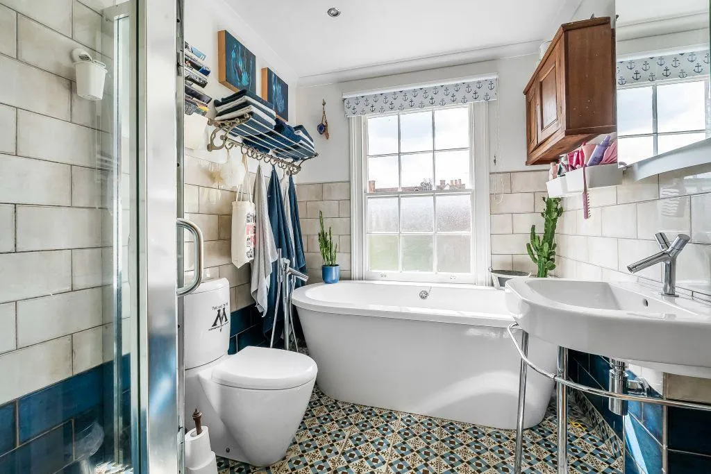 Vincent Road, Dorking, RH4, photo 8
