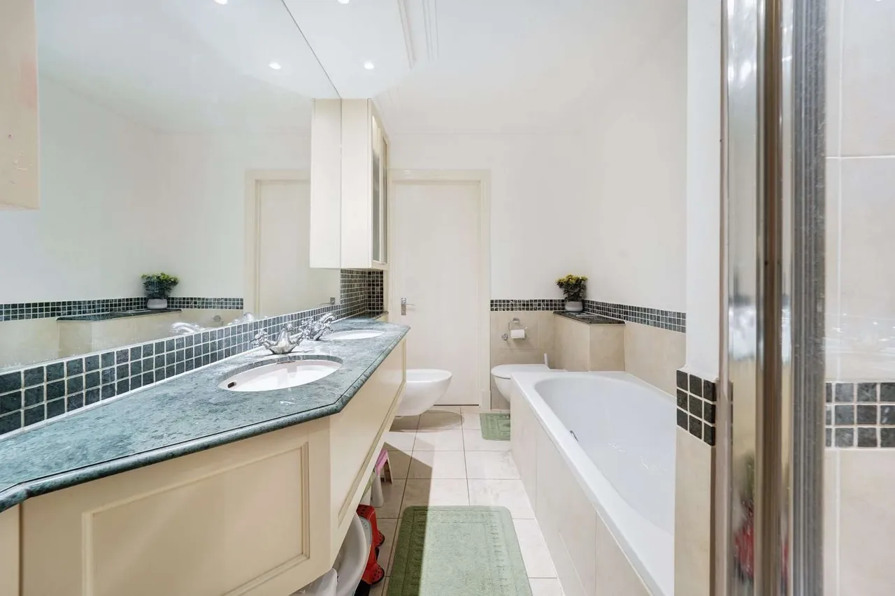 Farm Street, London, W1J 5RQ, photo 8