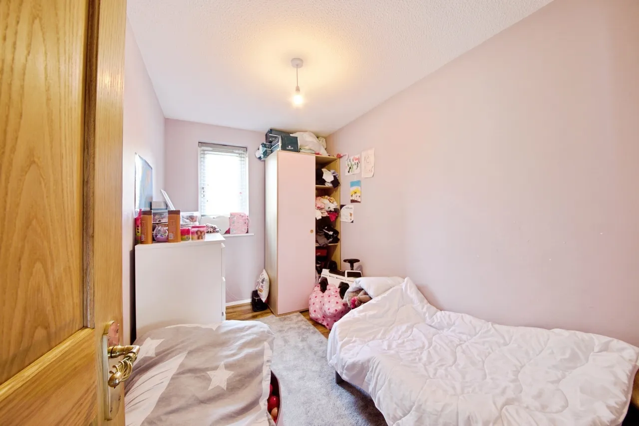 Barbot Close, London, N9, photo 12