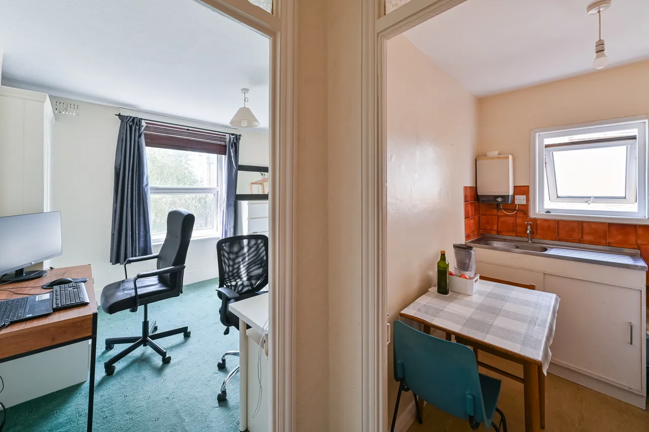 72 Sudbourne Road, London, photo 6