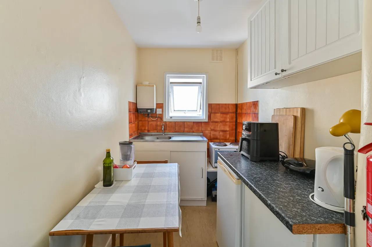72 Sudbourne Road, London, photo 11
