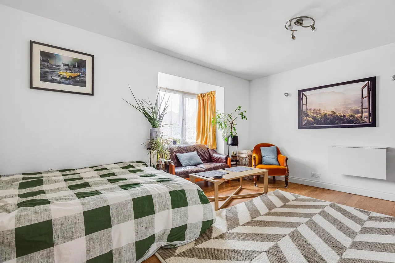 Viewfield Close, Harrow, HA3, photo 4