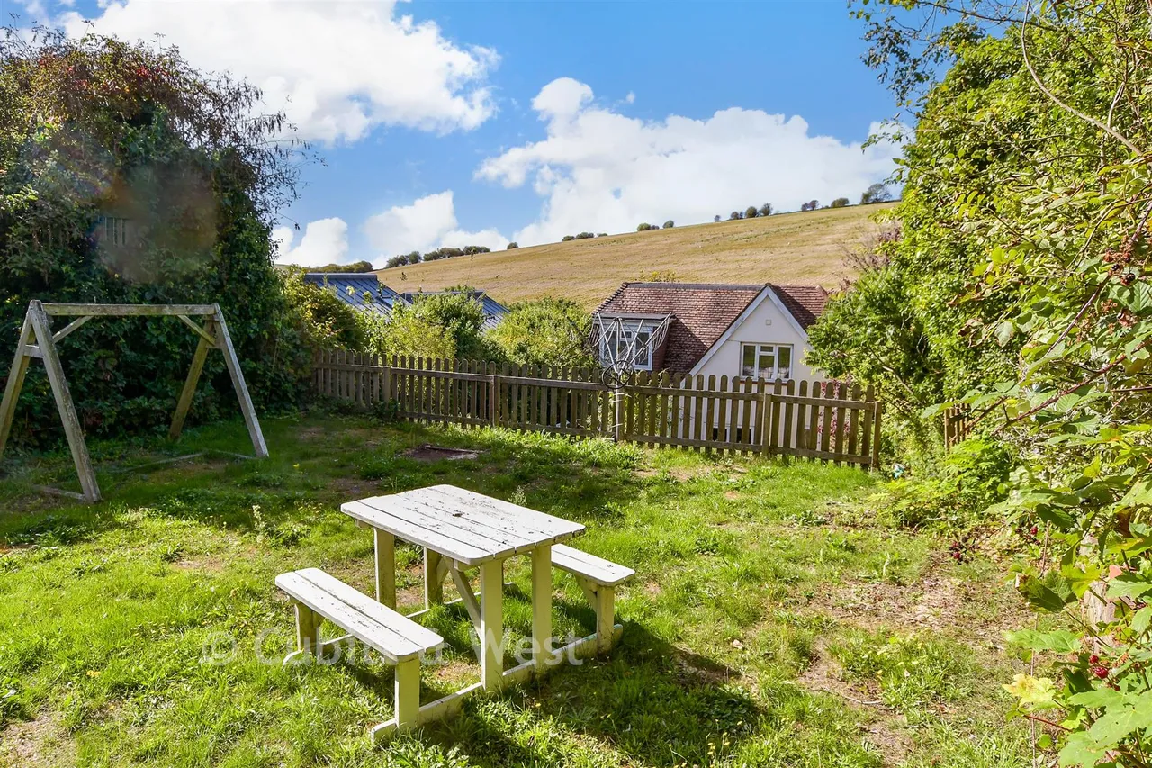 Falmer Road, Woodingdean, BN2, photo 2