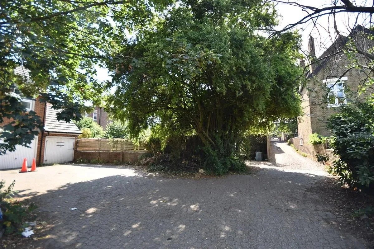 100 Manor Vale, Boston Manor Road, Brentford, photo 10