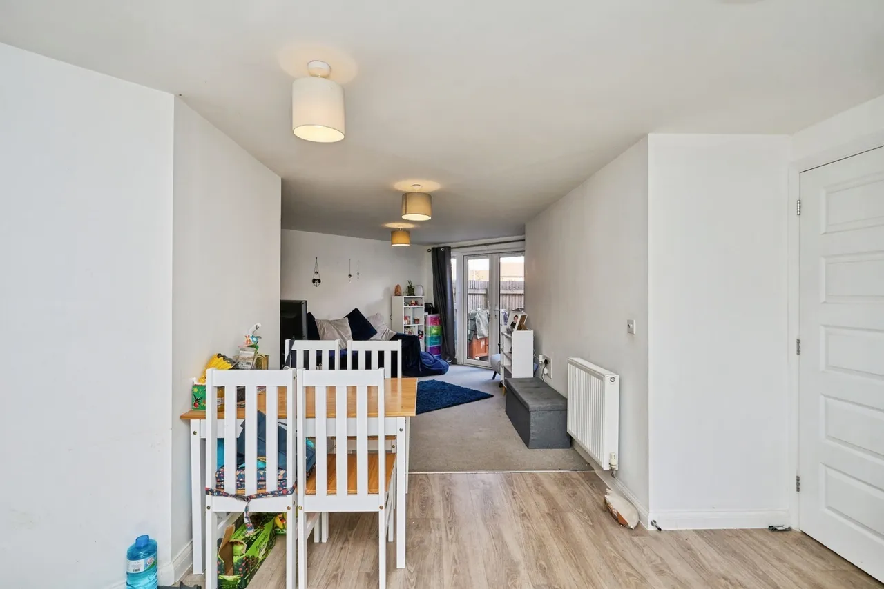 St. Wilfred Drive, East Cowes, PO32, photo 9