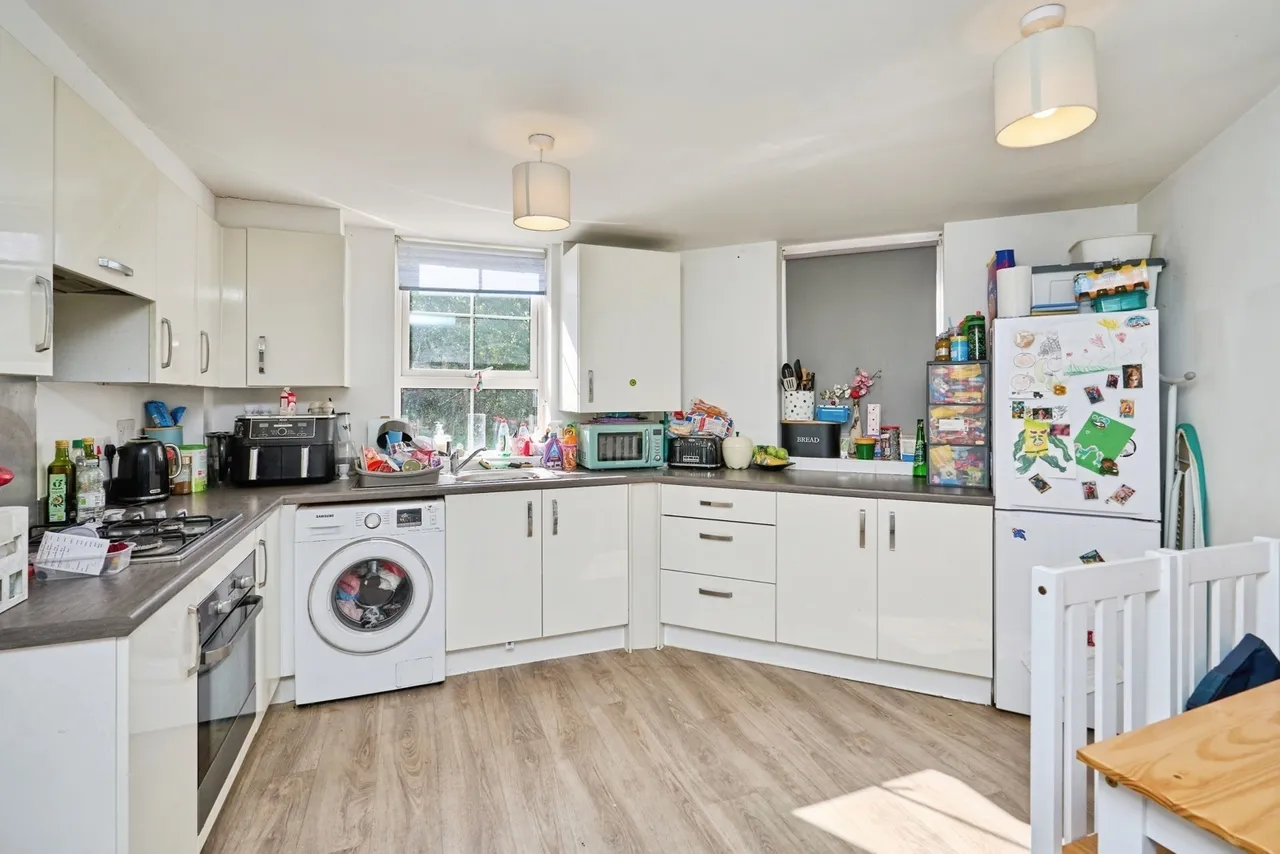 St. Wilfred Drive, East Cowes, PO32, photo 4