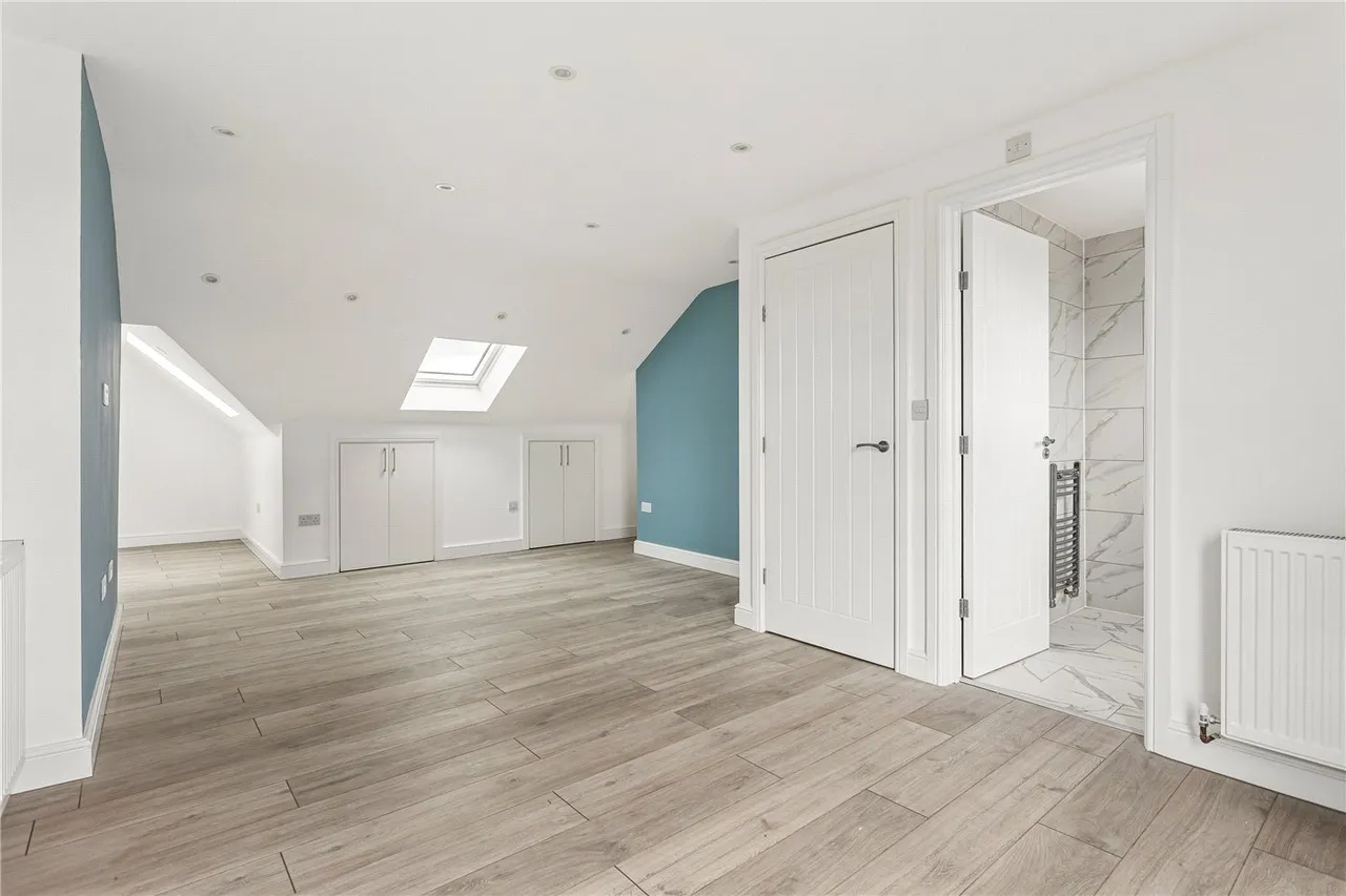 Ashbourne Road, Mitcham, CR4, photo 9