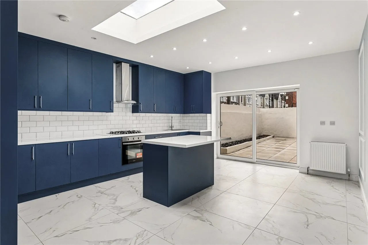 Ashbourne Road, Mitcham, CR4, photo 4