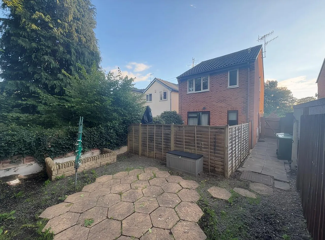 Ford Road, Bromsgrove, B61, photo 6